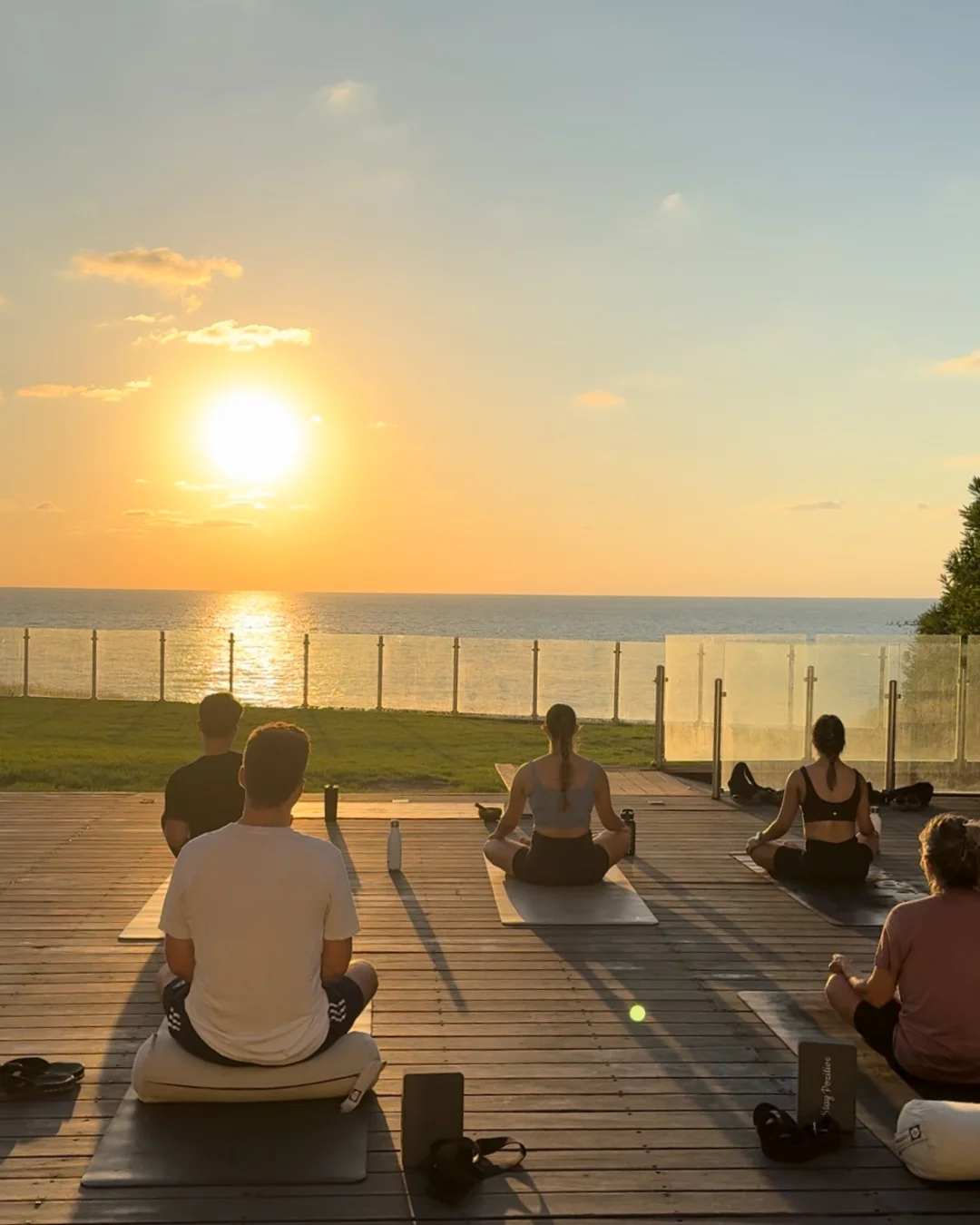 סנטאי - סטודיו ליוגה בהרצליה פיתוח בבעלות שלי ברדה, מורה לאשטנגה יוגה